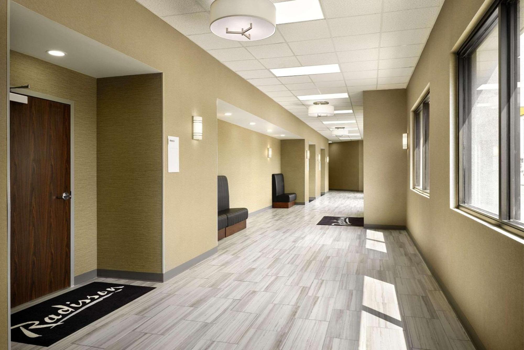 Radisson Hotel West Memphis Esterno foto