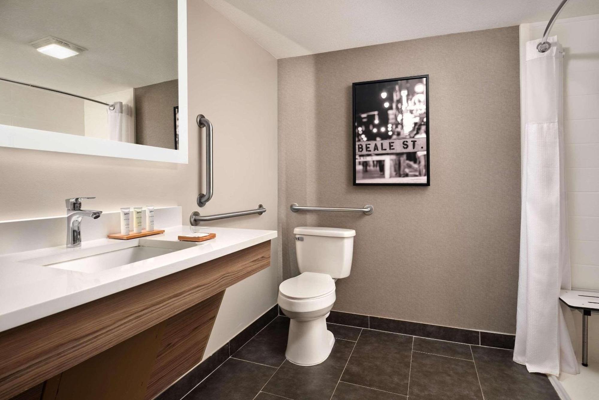 Radisson Hotel West Memphis Esterno foto